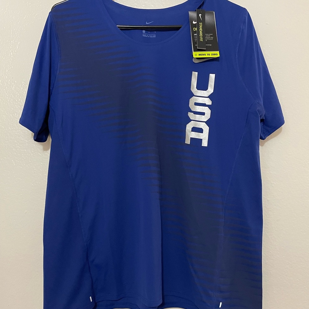 Nike Women’s Team USA Lightweight Running Shirt Size Large